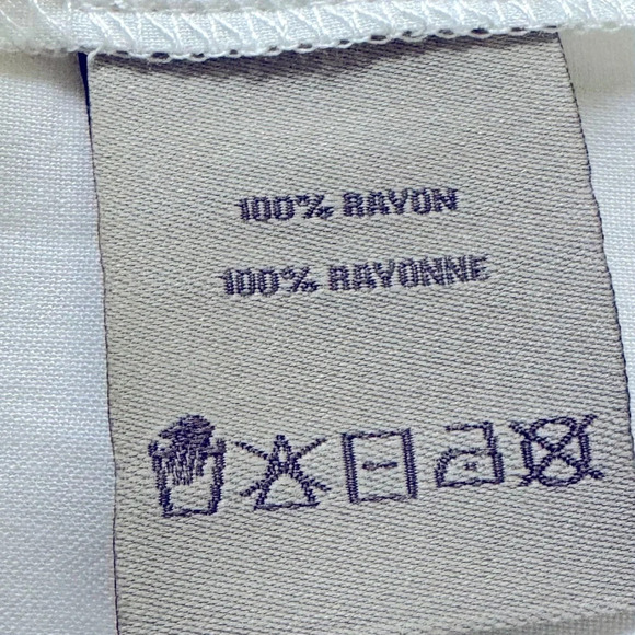 New Charlie Paige XL white Valentina ruffle cap sleeve w/V neck buttoned bodice - Picture 9 of 10